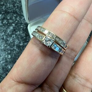 14k natural diamond set